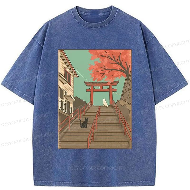 Tokyo-Tiger Encountering At The Torii Gate Washed T-Shirt