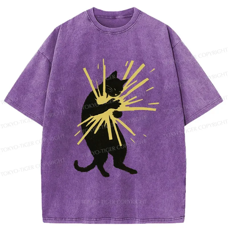 Tokyo-Tiger Cat Holding Light Washed T-Shirt