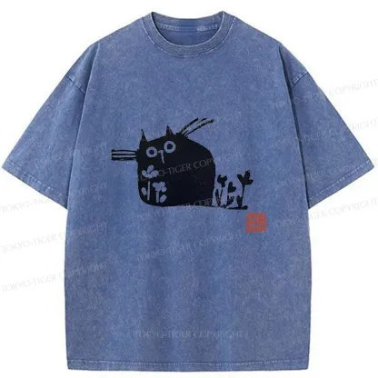 Tokyo-Tiger Cat On The Grass Washed T-Shirt