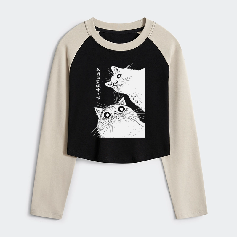 Tokyo-Tiger The Cat Is Watching Today Women's Crop Raglan T-Shirt