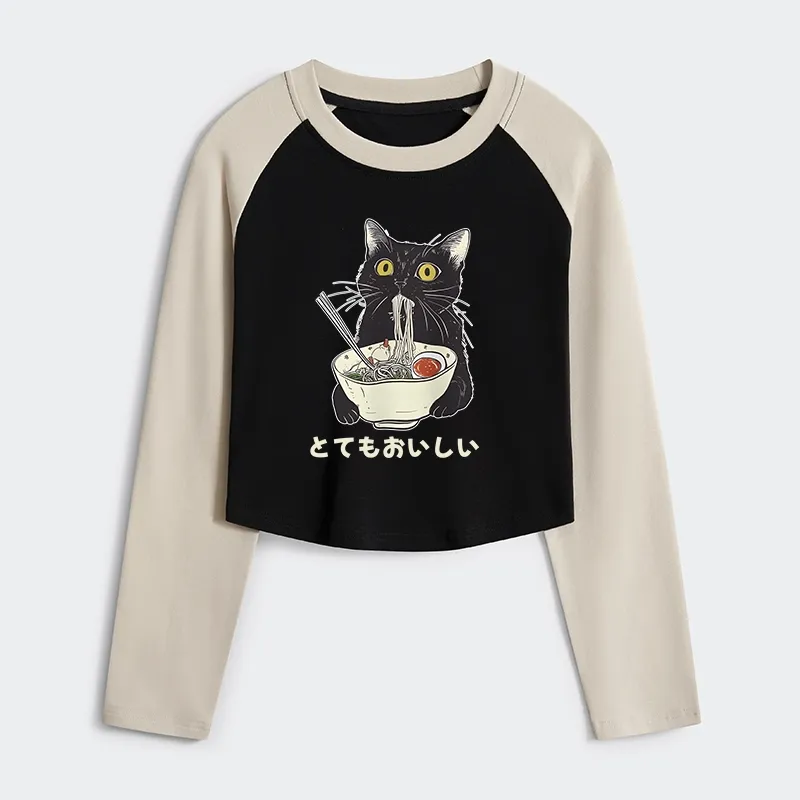 Tokyo-Tiger Cats Eat Ramen Women's Crop Raglan T-Shirt