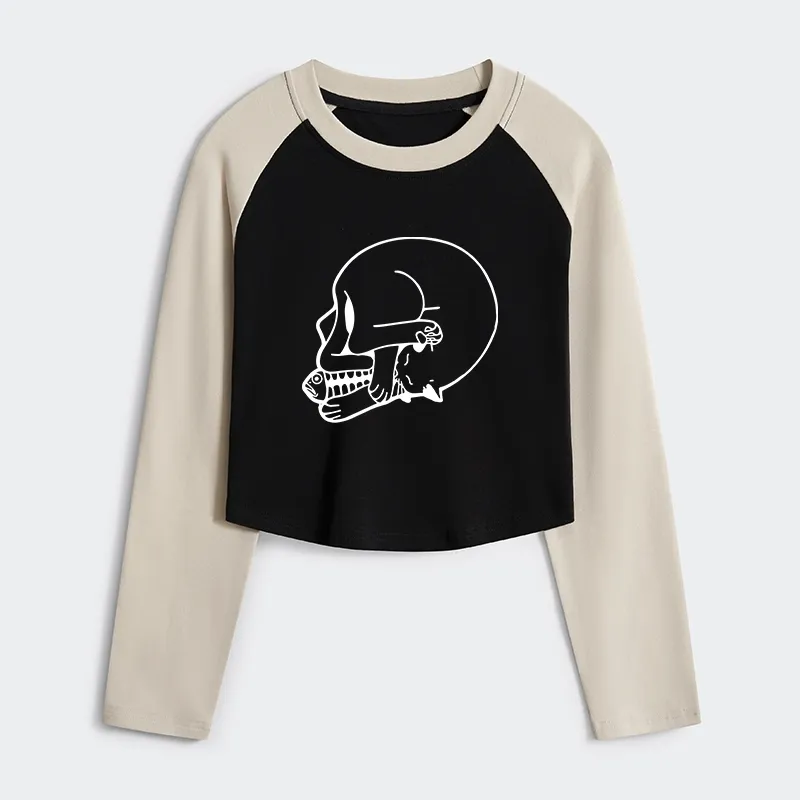 Tokyo-Tiger Funny Cat Eating Fish  Women's Crop Raglan T-Shirt