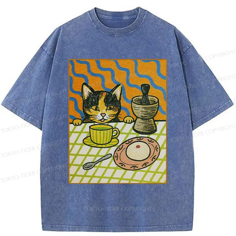 Tokyo-Tiger Cat Waiting For Afternoon Tea Washed T-Shirt