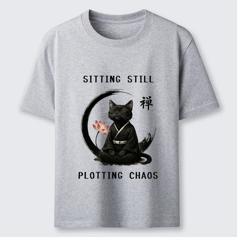 Tokyo-Tiger Sitting still  plotting chaos Calming Zen Cat Funny Classic T-Shirt