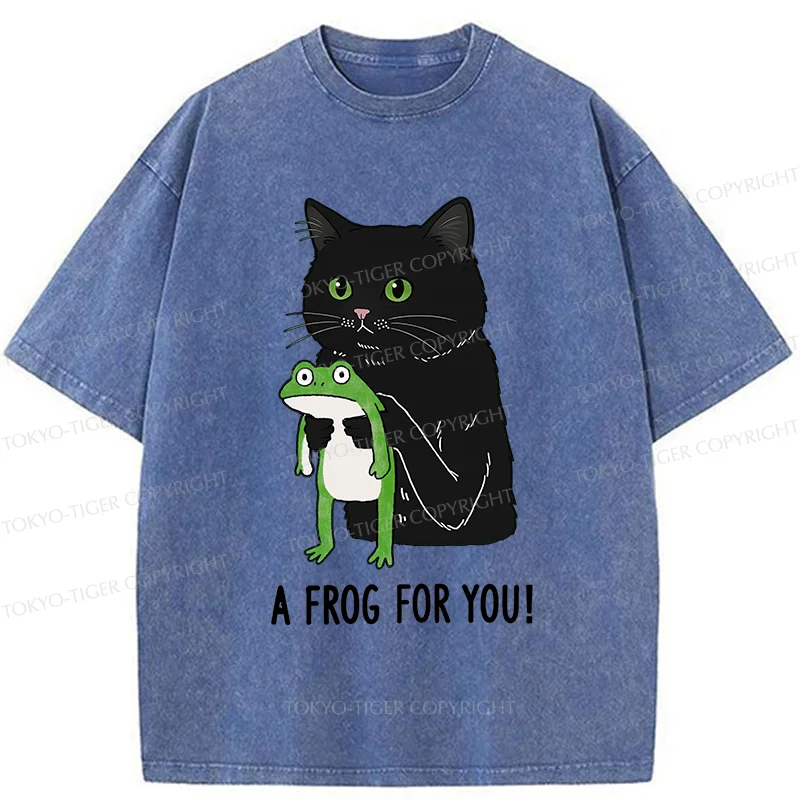 Tokyo-Tiger Cat Holding Frog Washed T-Shirt