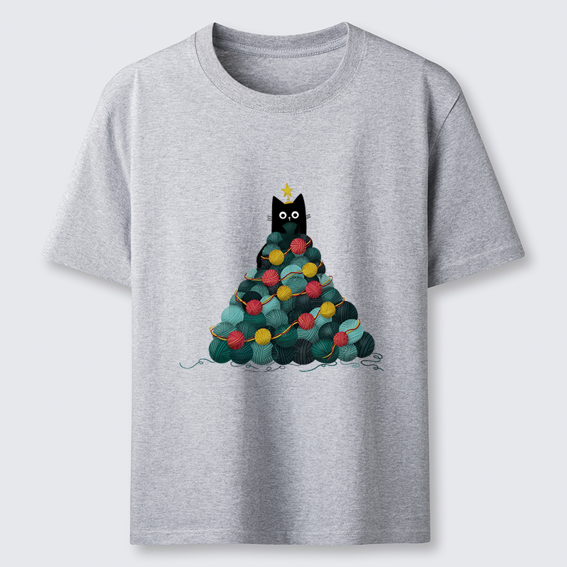 Tokyo-Tiger Yarn Christmas Tree Cat Classic T-Shirt