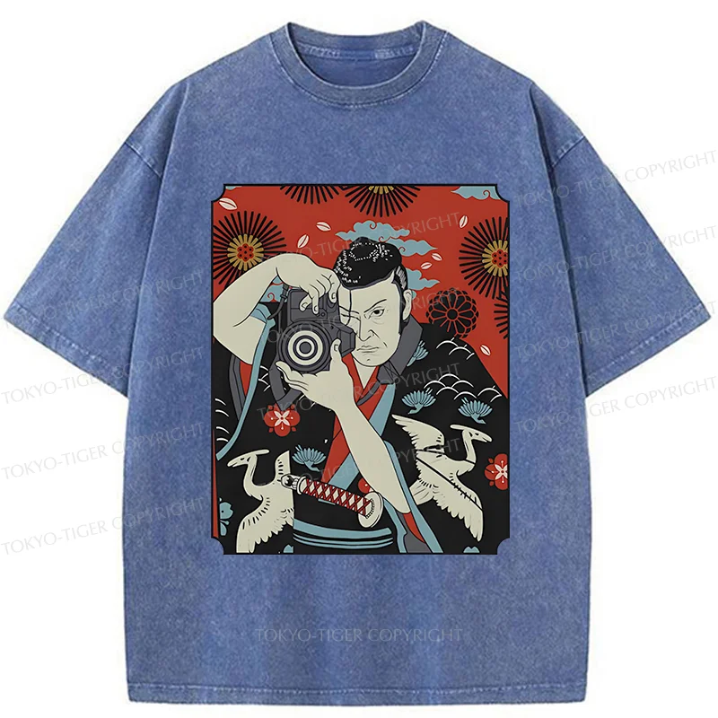 Tokyo-Tiger Samurai Is Taking Photos Washed T-Shirt