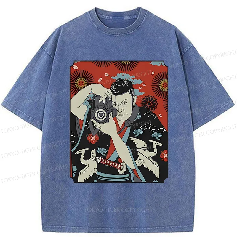 Tokyo-Tiger Samurai Is Taking Photos Washed T-Shirt