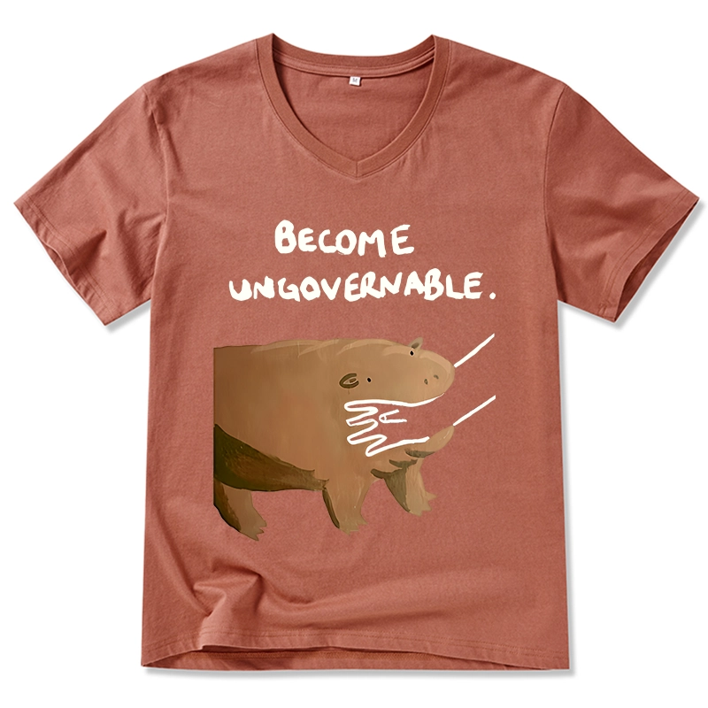 Tokyo-Tiger Moo Deng Bites Someone's Arm V-Neck Classic T-Shirt