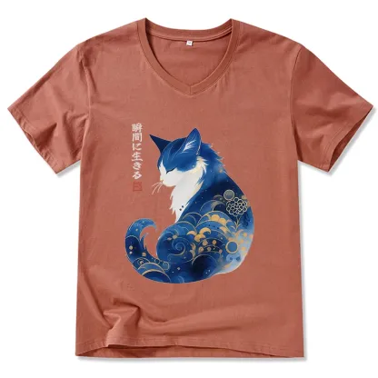 Tokyo-Tiger Retro Zen Cat: Living the Present V-Neck Classic T-Shirt