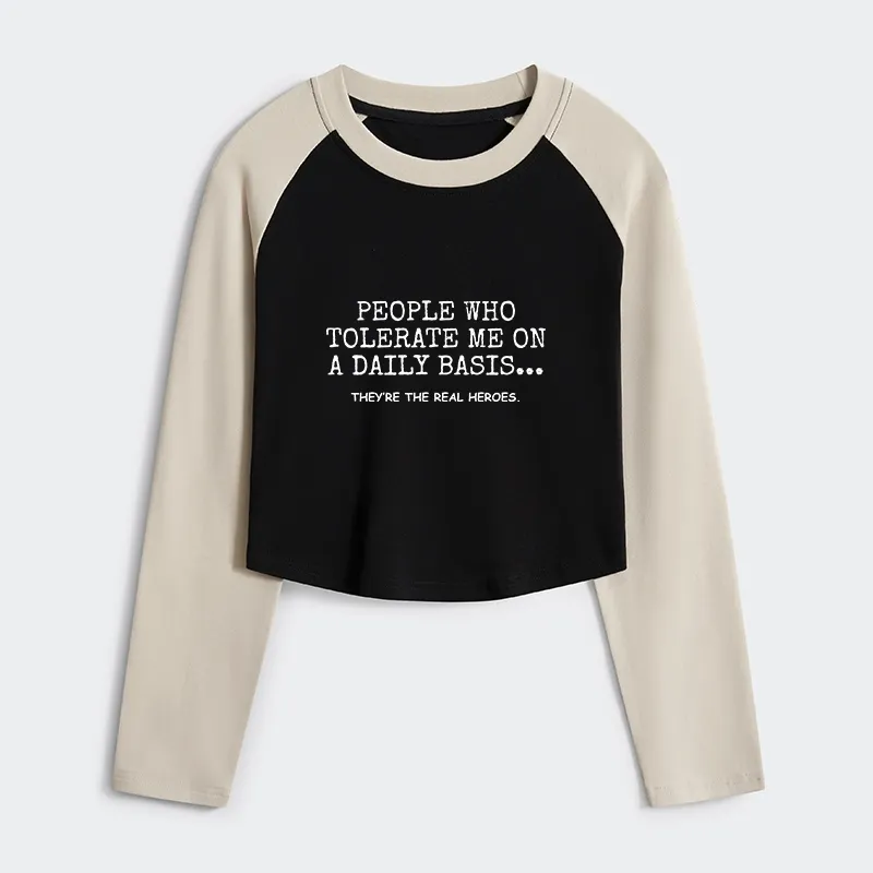 Tokyo-Tiger Anyone Who Puts Up With Me Is A Hero Women's Crop Raglan T-Shirt