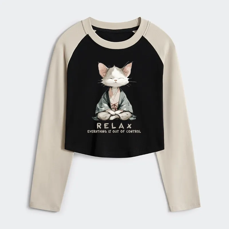 Tokyo-Tiger Zen Cat Relaxation，Everything's Out Of Control Women's Crop Raglan T-Shirt