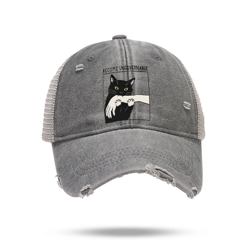 Tokyo-Tiger Black Cat Biting Trucker Cap