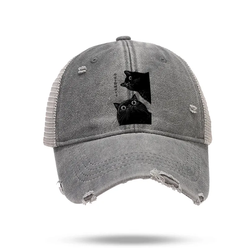 Tokyo-Tiger The Cat Is Watching Today Trucker Cap