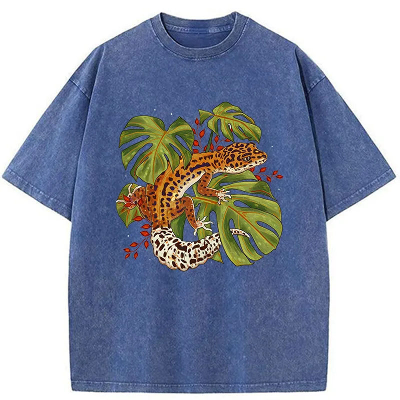 Tokyo-Tiger Geckos And Monstera Plants Washed T-Shirt