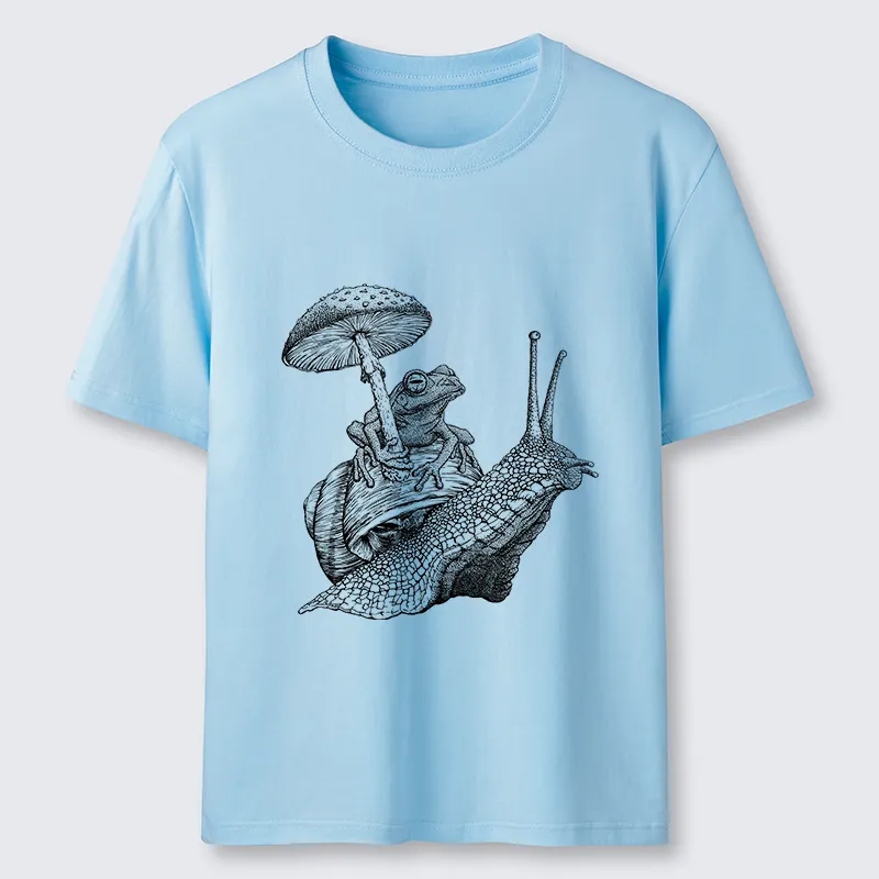 Tokyo-Tiger Snail Is Carrying A Frog On Its Back Classic T-Shirt