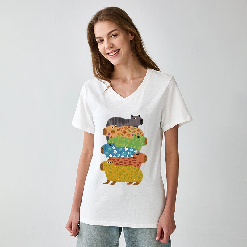 Tokyo-Tiger Colorful Capybaras V-Neck Classic T-Shirt