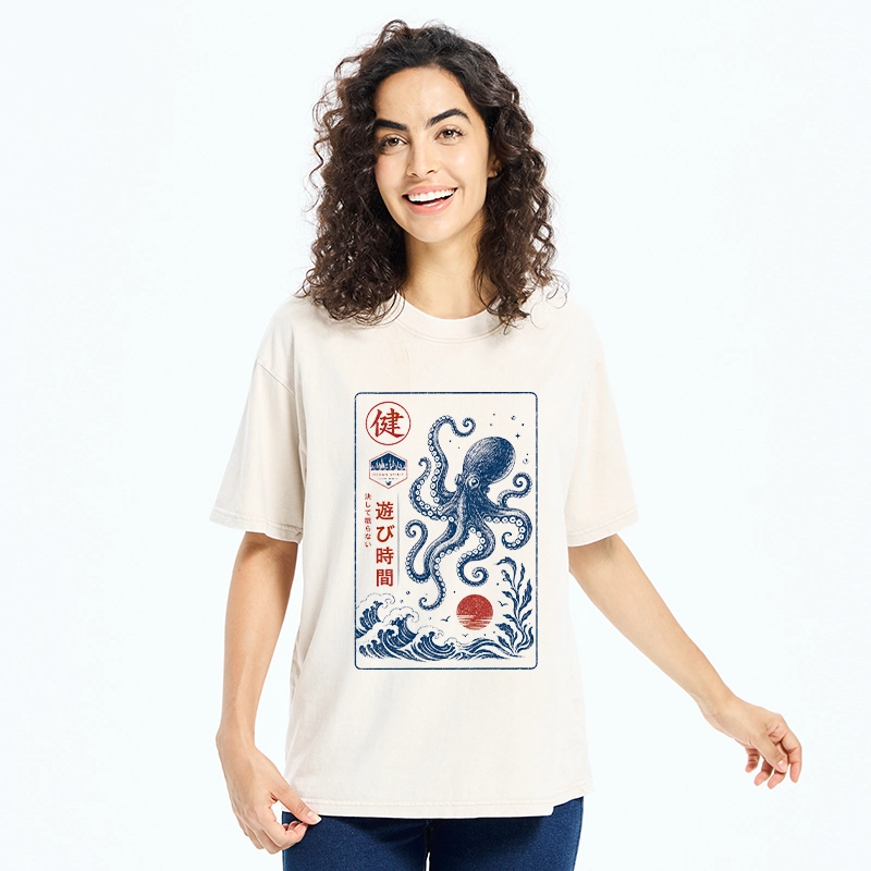 Tokyo-Tiger Octopus Swims In Wild Ocean Waves Washed T-Shirt
