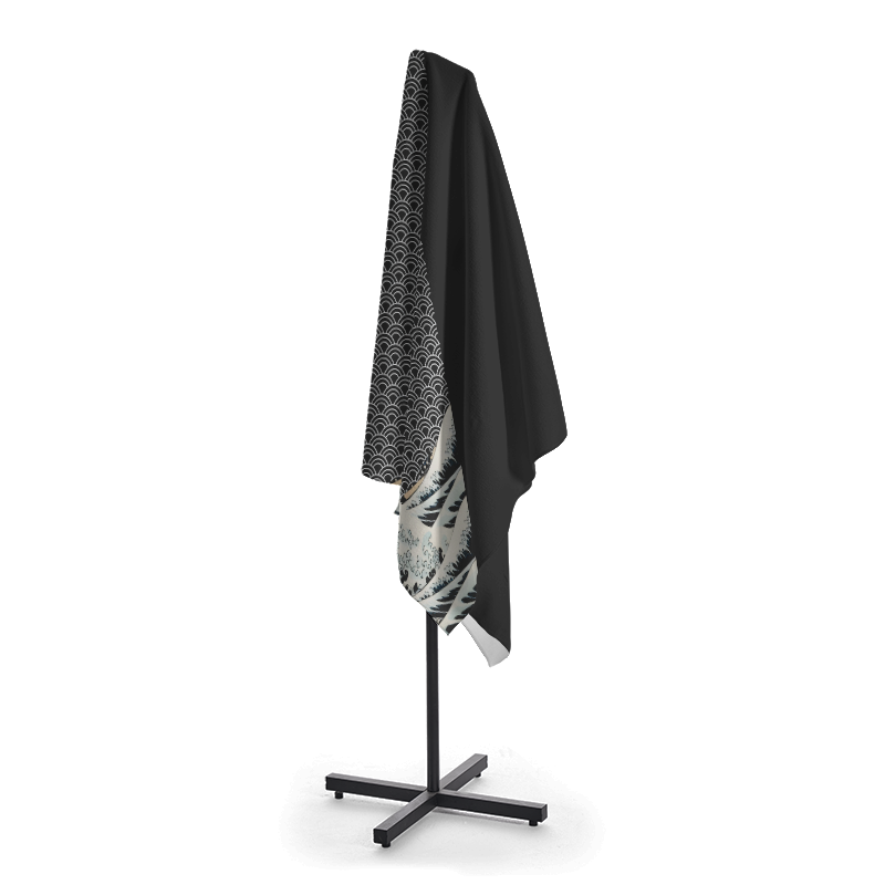 Tokyo-Tiger Half Of The Wave Beach Towel