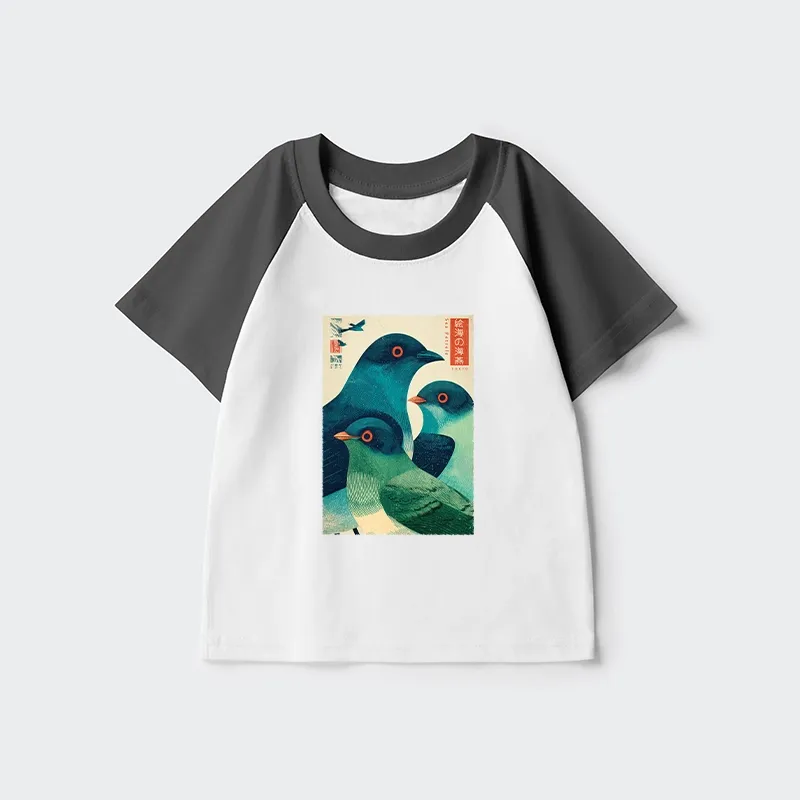 Tokyo-Tiger Petrels Of The Painted Sea Kids Raglan T-shirt