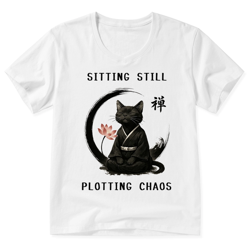 Tokyo-Tiger Sitting still  plotting chaos Calming Zen Cat Funny V-Neck Classic T-Shirt