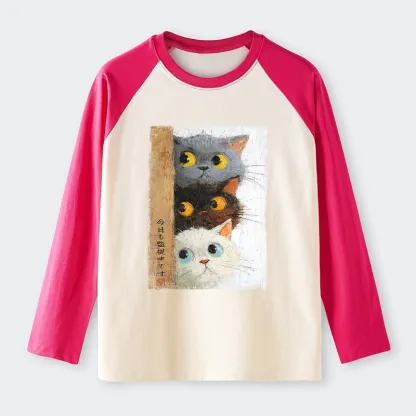 Tokyo-Tiger Three Cute Cats Watch You Raglan Long Sleeve T-shirt