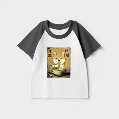 Tokyo-Tiger Happy Shiba Eating Ramen Kids Raglan T-shirt