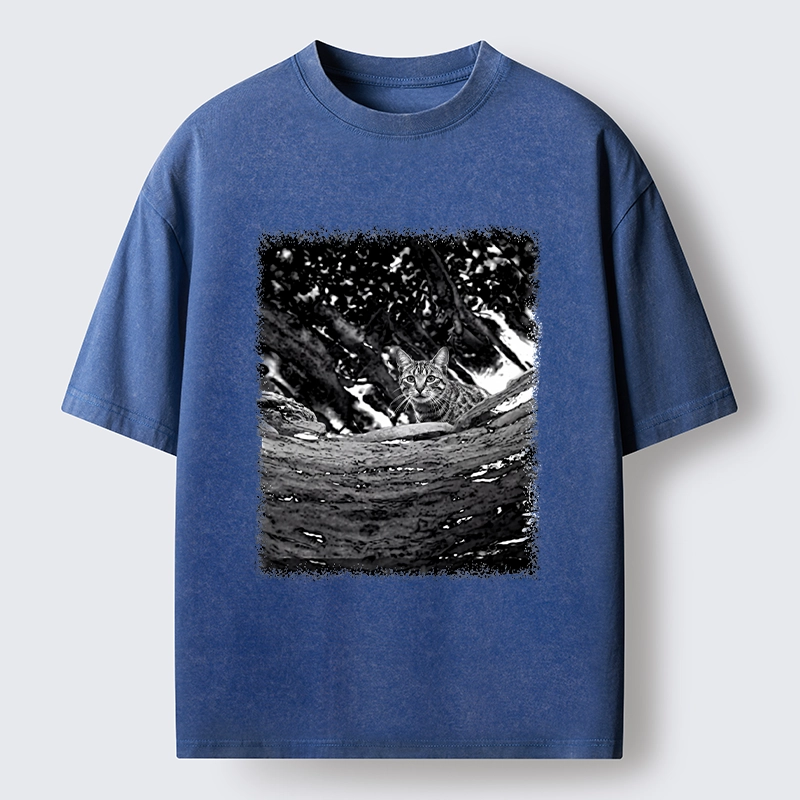 Tokyo-Tiger Vintage Style Tabby Cat Portrait Washed T-Shirt