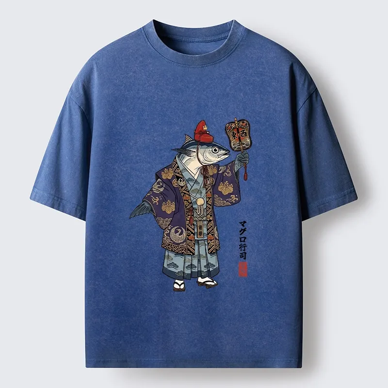 Tokyo-Tiger Fish Chef Holds Decorative Hand Fan Washed T-Shirt