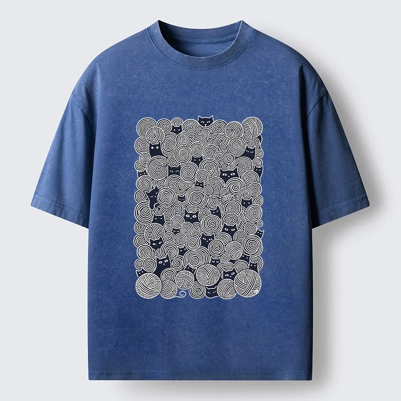 Tokyo-Tiger Tiny Black Cats Hide In Yarn Balls Washed T-Shirt