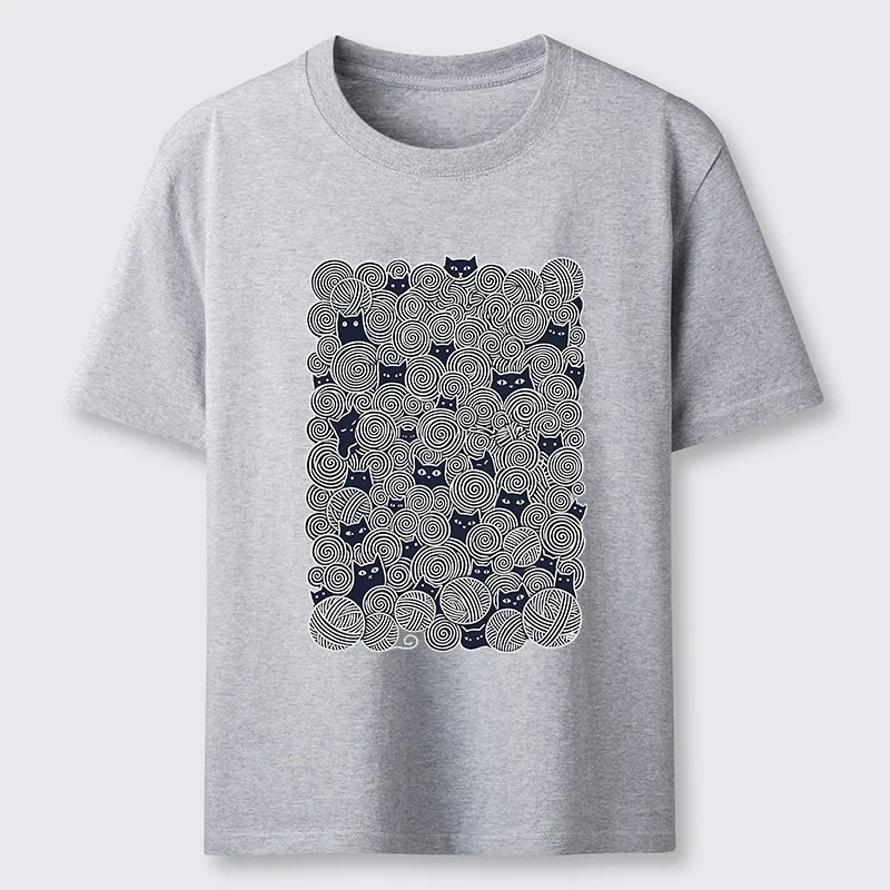 Tokyo-Tiger Tiny Black Cats Hide In Yarn Balls Classic T-Shirt