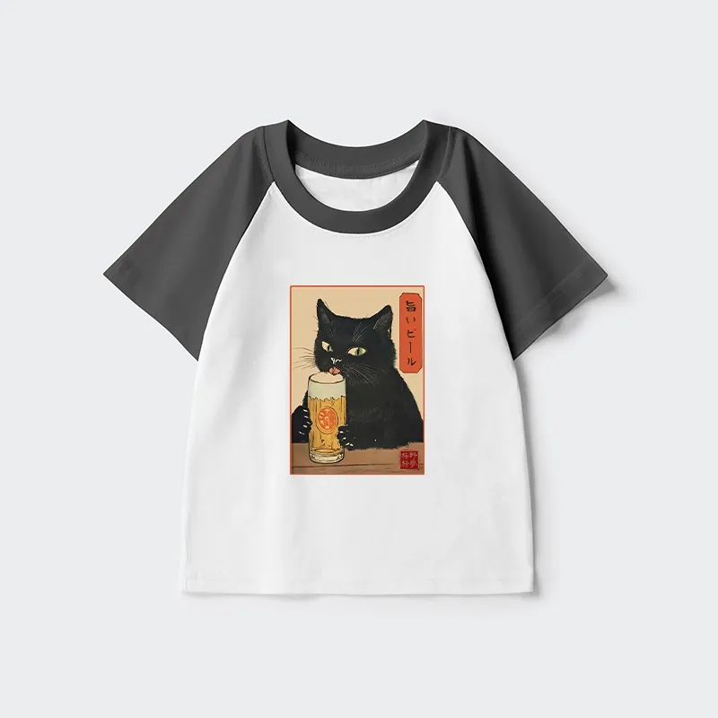 Tokyo-Tiger Cat Holding A Glass Of Beer Kids Raglan T-shirt