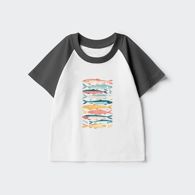 Tokyo-Tiger Beautiful Colorful Fish In The Sea Kids Raglan T-shirt