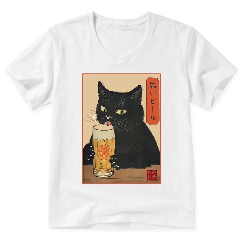 Tokyo-Tiger Cat Holding A Glass Of Beer V-Neck Classic T-Shirt