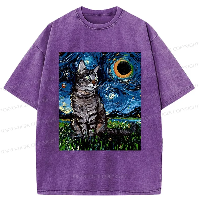 Tokyo-Tiger Cat On The Grass Washed T-Shirt