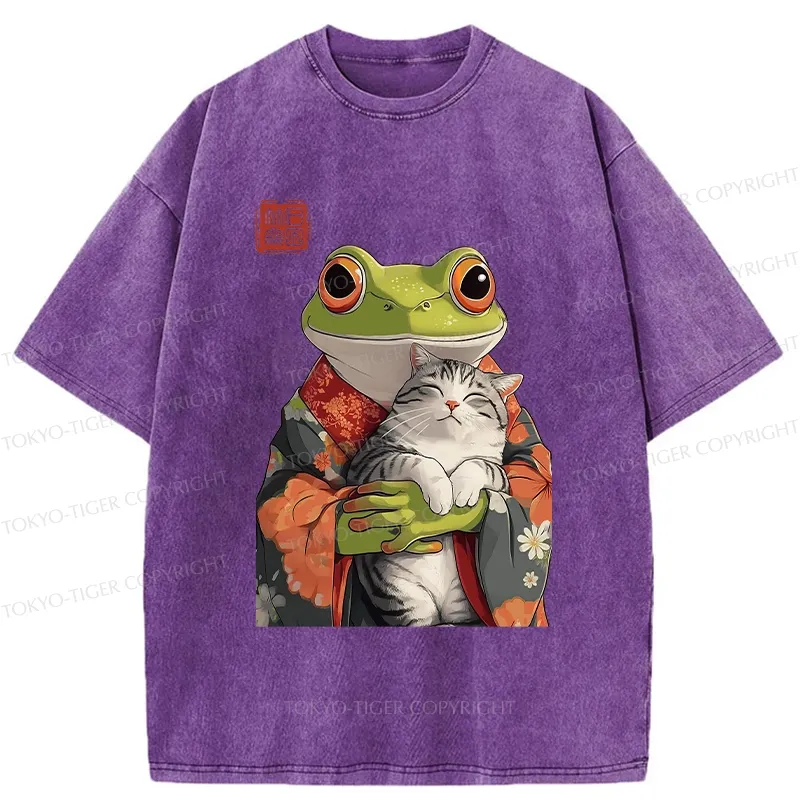 Tokyo-Tiger Frog Holding A Cute Cat Washed T-Shirt