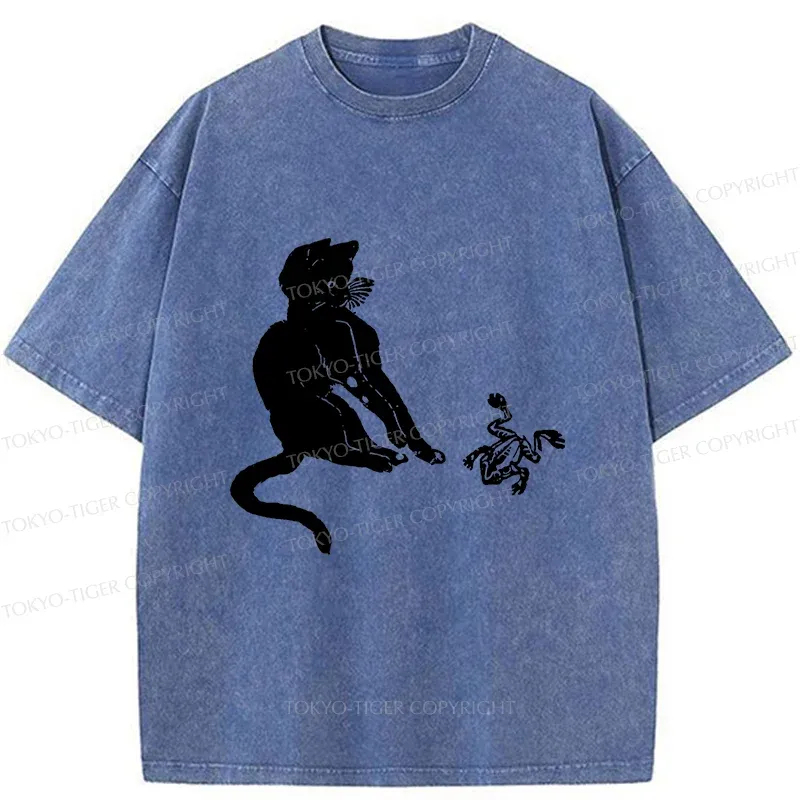 Tokyo-Tiger Cat Plays With Frog Washed T-Shirt