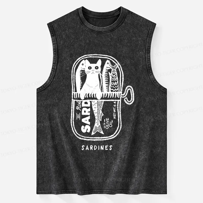 Tokyo-Tiger Cat Hiding In A Sardine Can Washed Tank