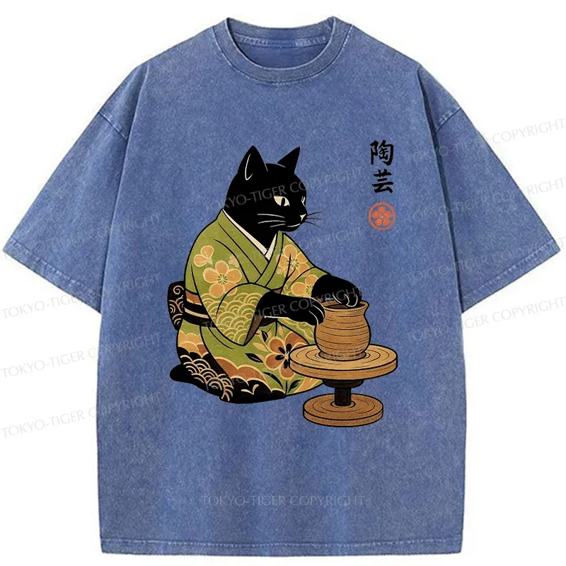 Tokyo-Tiger Cat Making Pottery Washed T-Shirt