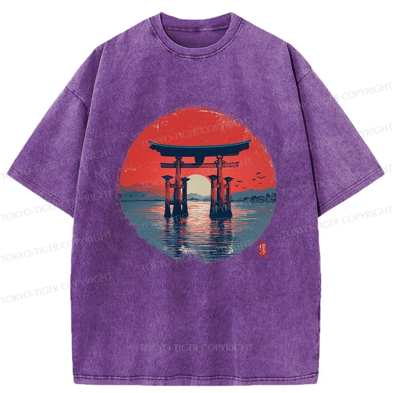 Tokyo-Tiger Retro Japanese Torii Gate Washed T-Shirt
