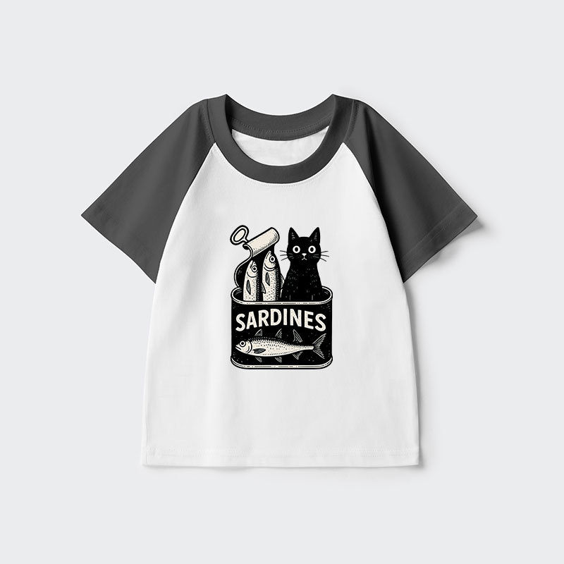 Tokyo-Tiger Cat And Canned Fish Kids Raglan T-shirt