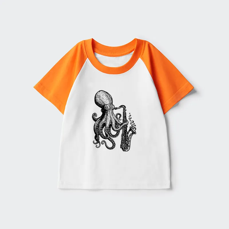 Tokyo-Tiger Octopus Playing Saxophone Kids Raglan T-shirt