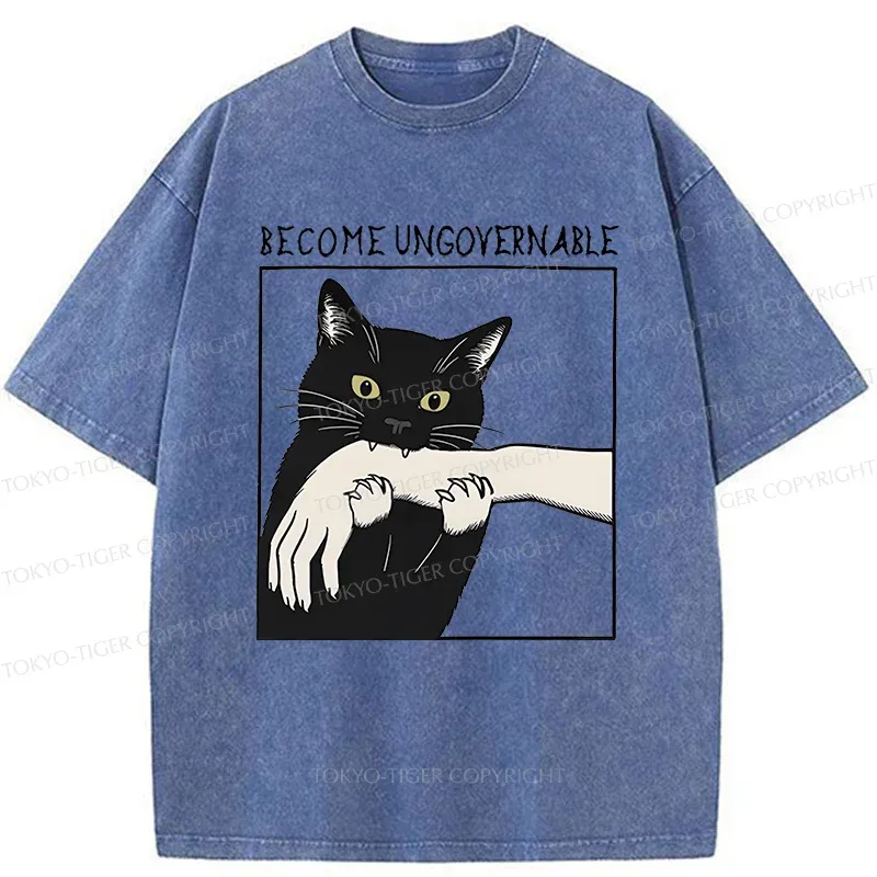 Tokyo-Tiger Black Cat Biting Washed T-Shirt