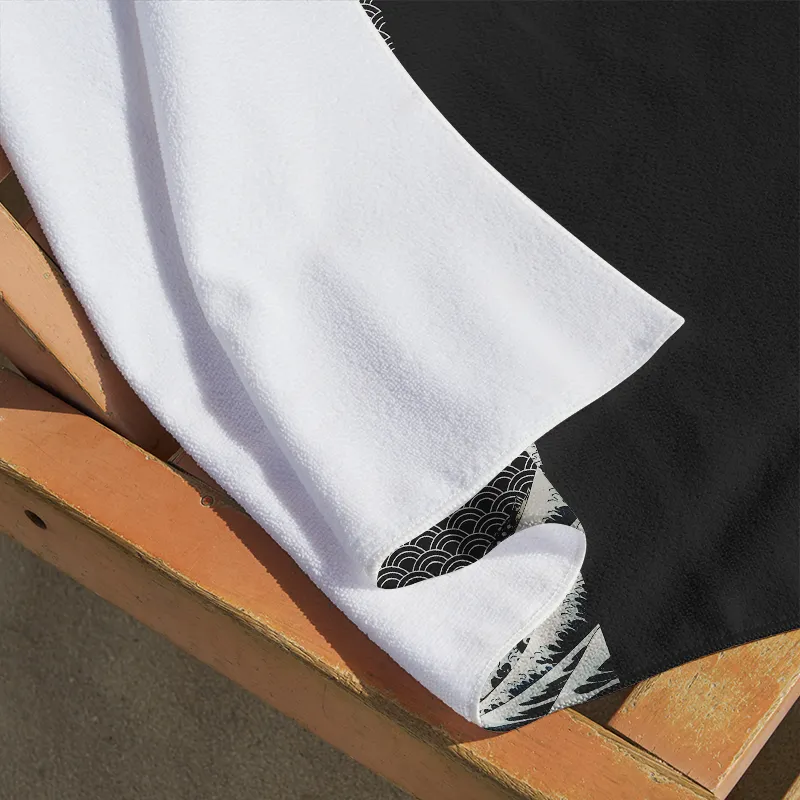 Tokyo-Tiger Half Of The Wave Beach Towel