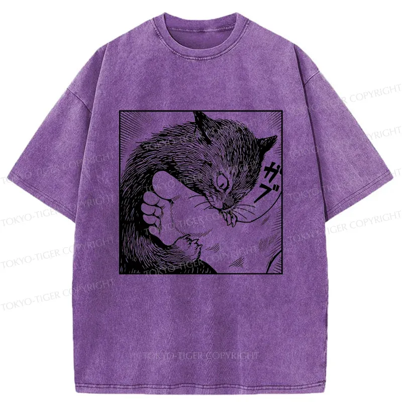 Tokyo-Tiger Cat Bites Feet Washed T-Shirt