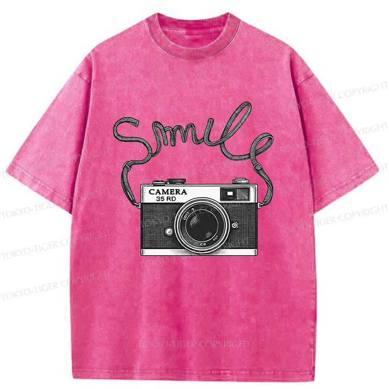 Tokyo-Tiger Smile Camera Washed T-Shirt