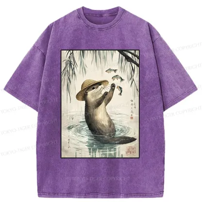 Tokyo-Tiger Otter Catching Fish Washed T-Shirt