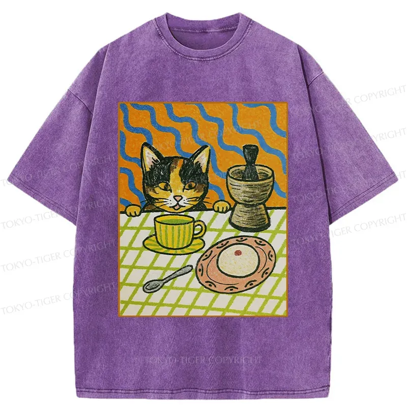 Tokyo-Tiger Cat Waiting For Afternoon Tea Washed T-Shirt