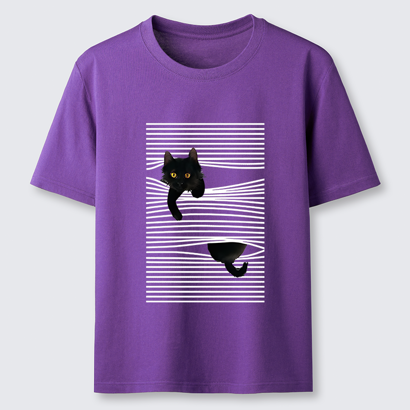 Tokyo-Tiger Cat Scratching Curtain Classic T-Shirt