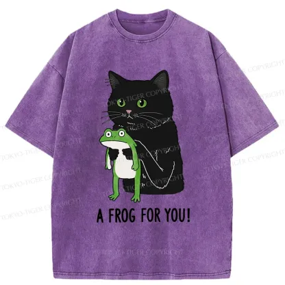 Tokyo-Tiger Cat Holding Frog Washed T-Shirt